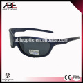 Compre a venda por atacado da China sunglass esporte desportivo